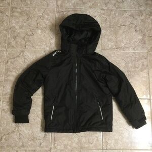 CCM Black Full Zip Team Jacket  Youth S  7/8 ( 130 cm ) Waterproof  Insulated